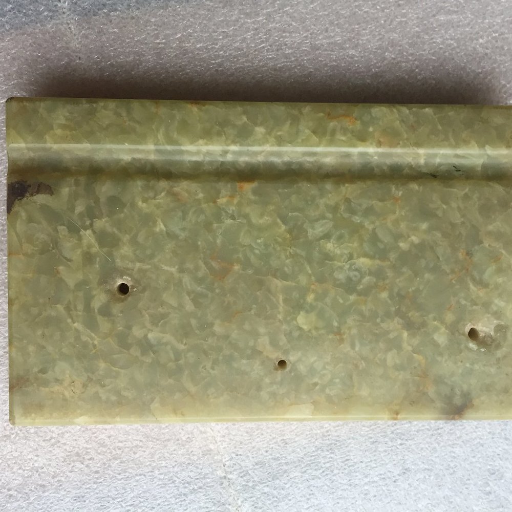 Beautiful Green Onyx / Alabaster Stone Display Base - Picture 3 of 7